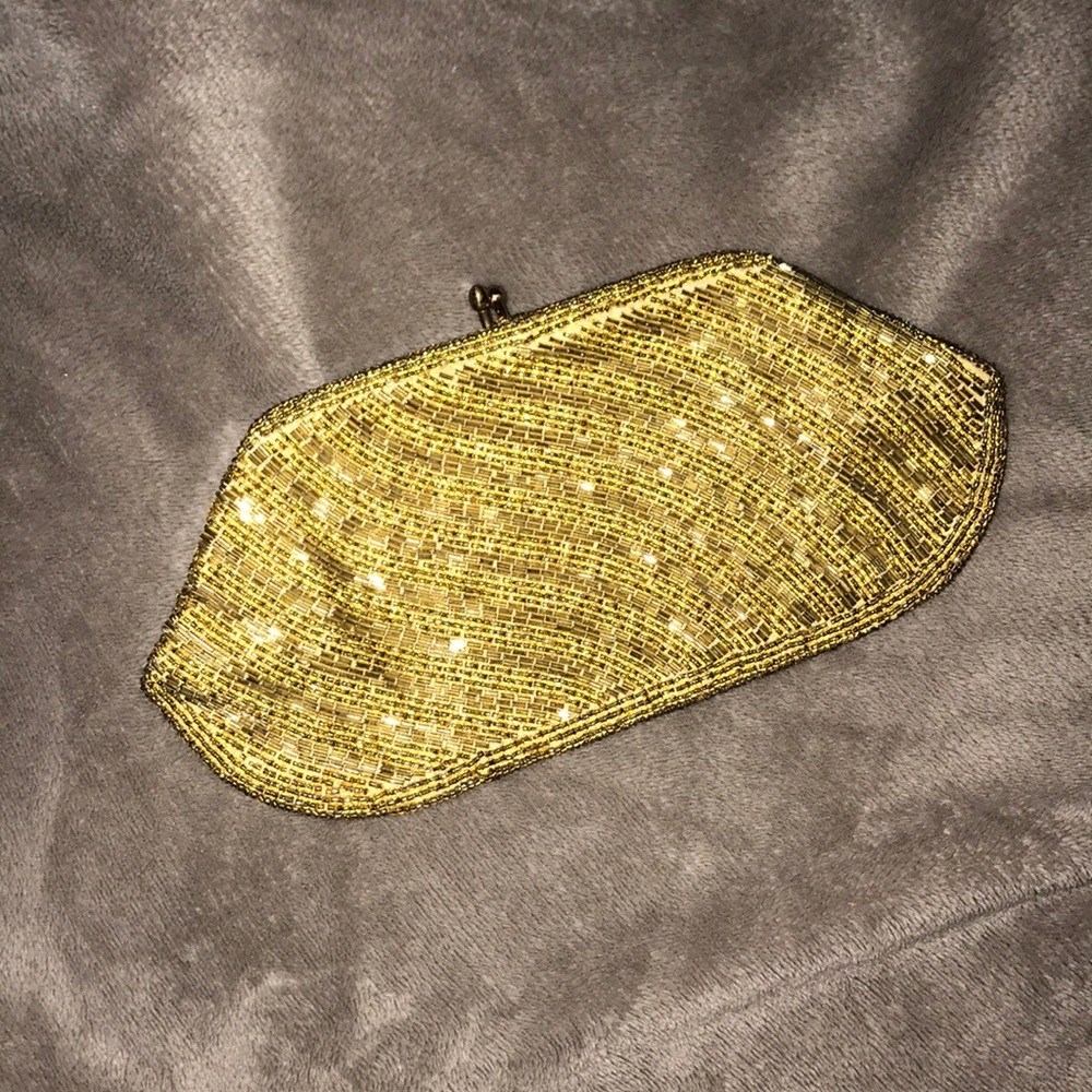 VINTAGE-DAZZLING JEWELED COIN PURSE